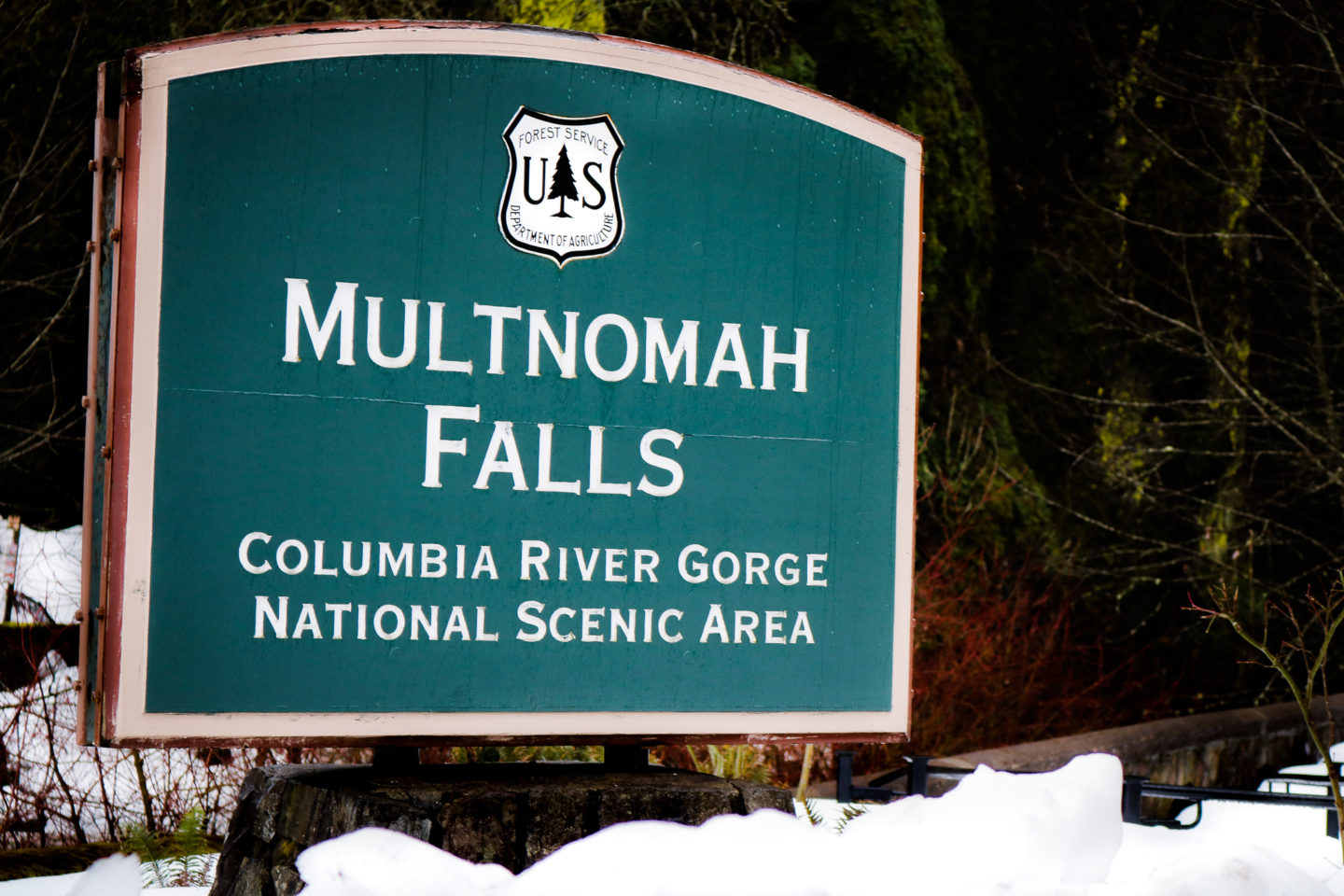 Multnomah Falls Signage