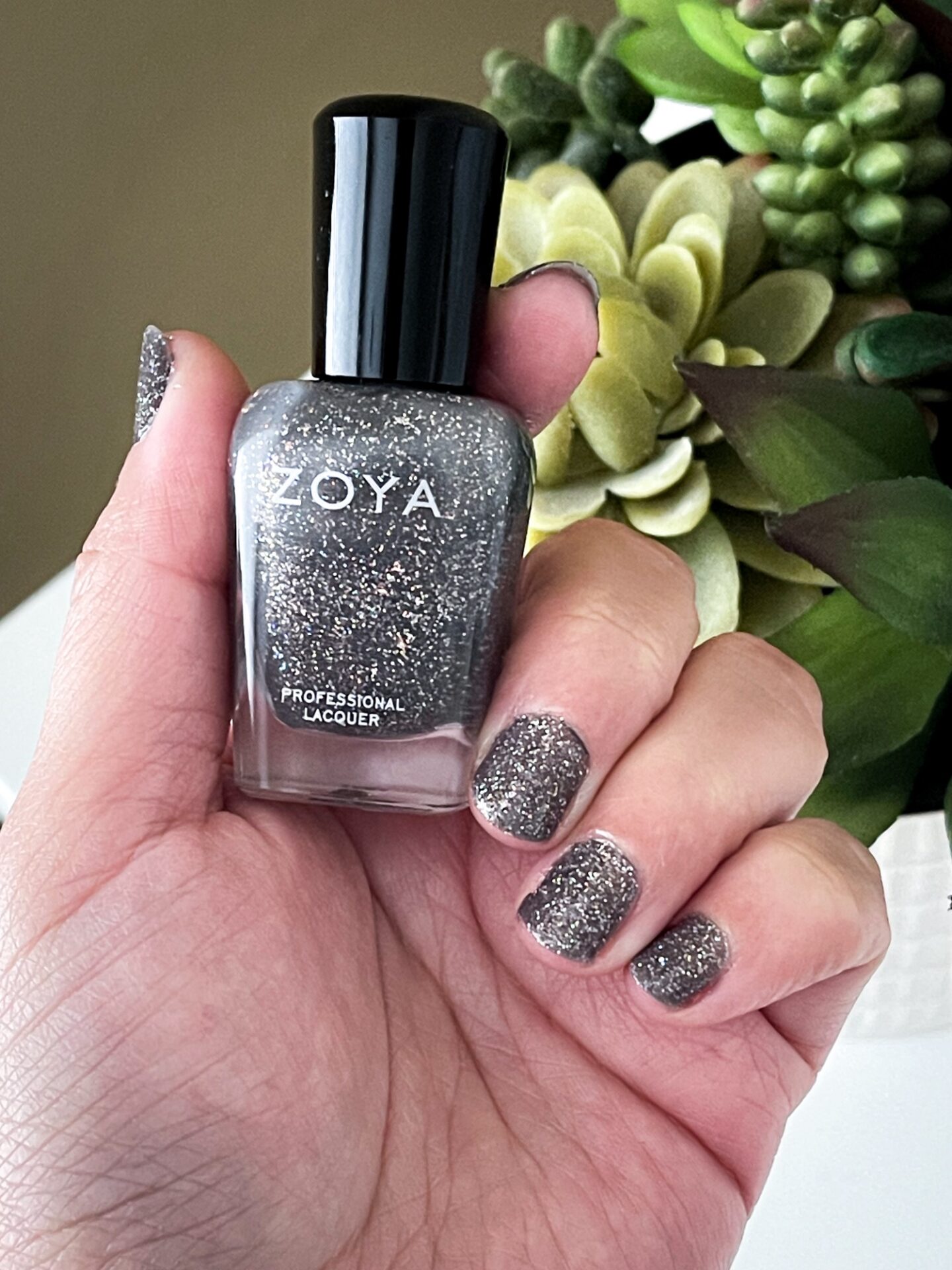 Shayne Zoya Nailpolish Close Up